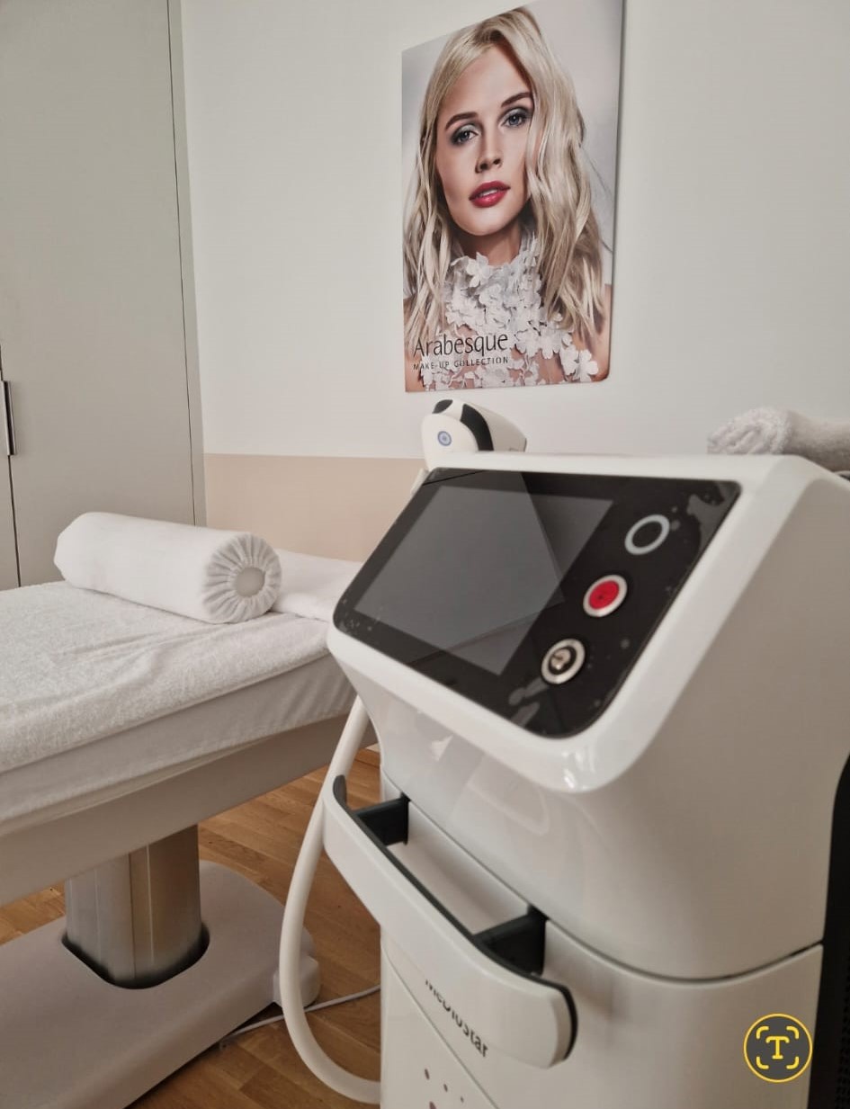 Asclepion MeDioStar® Diodenlaser im Behandlungsraum von Flair Kosmetik